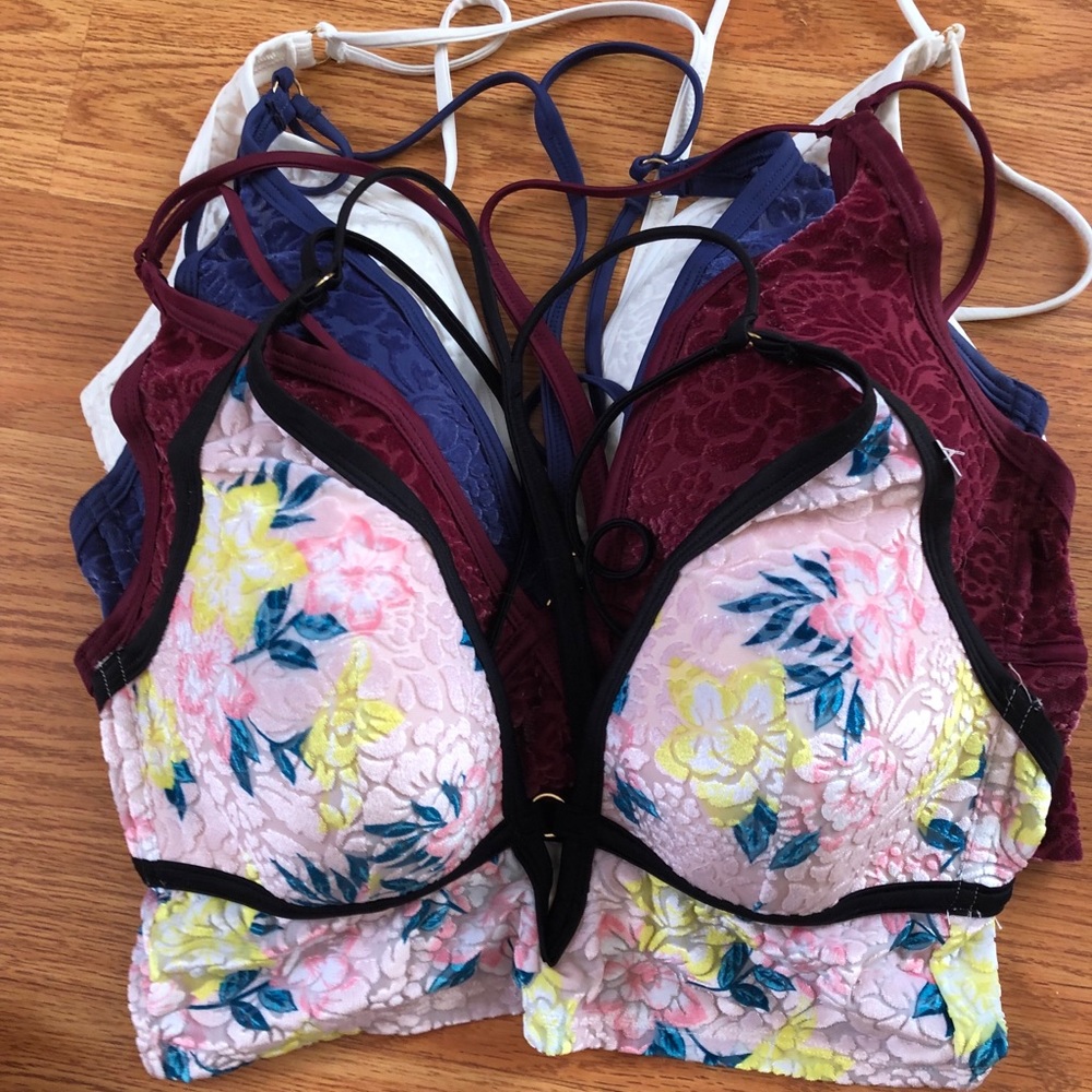 PINK Bundle lightly lined bralettes